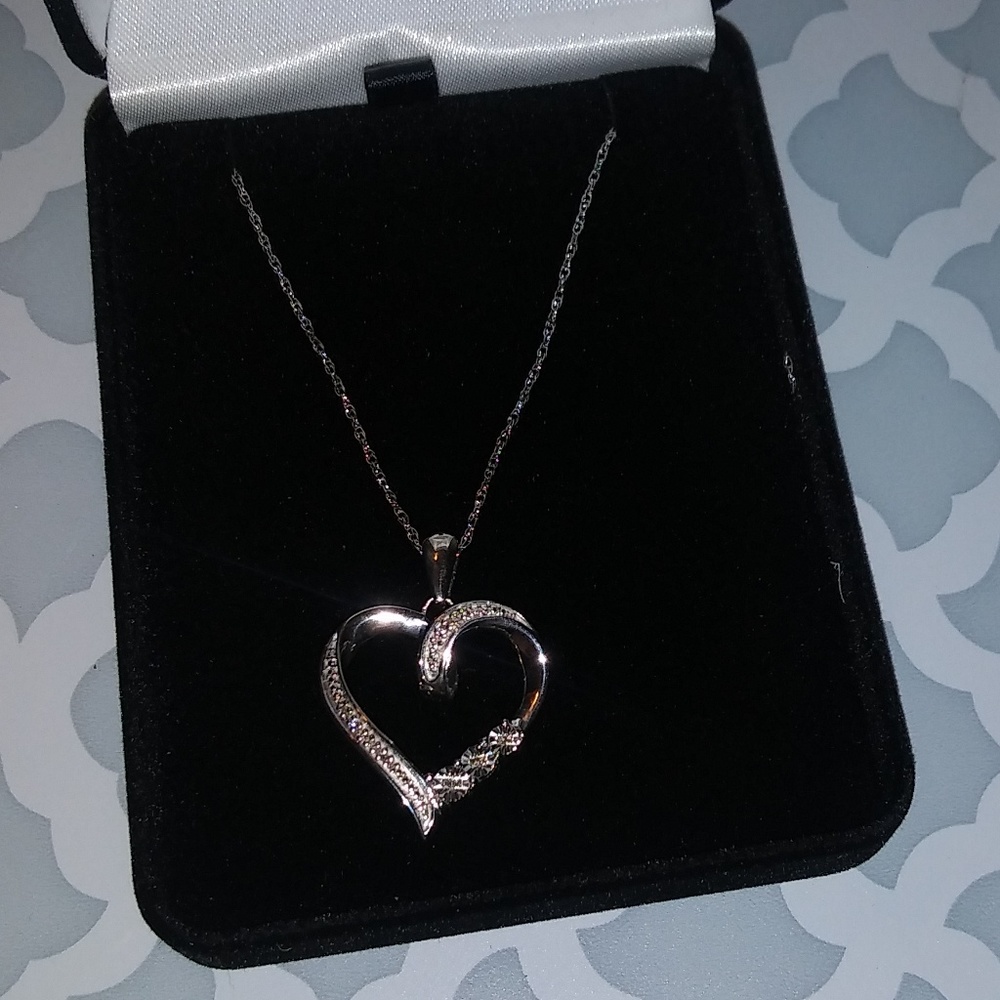 Kay Jewelers Heart Pendant